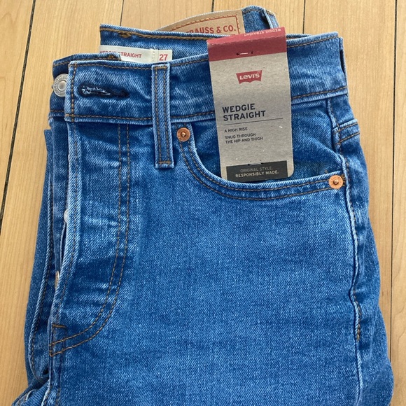 Levi’s Wedgie Straight jeans 4 Short W27 L28 - Picture 2 of 7